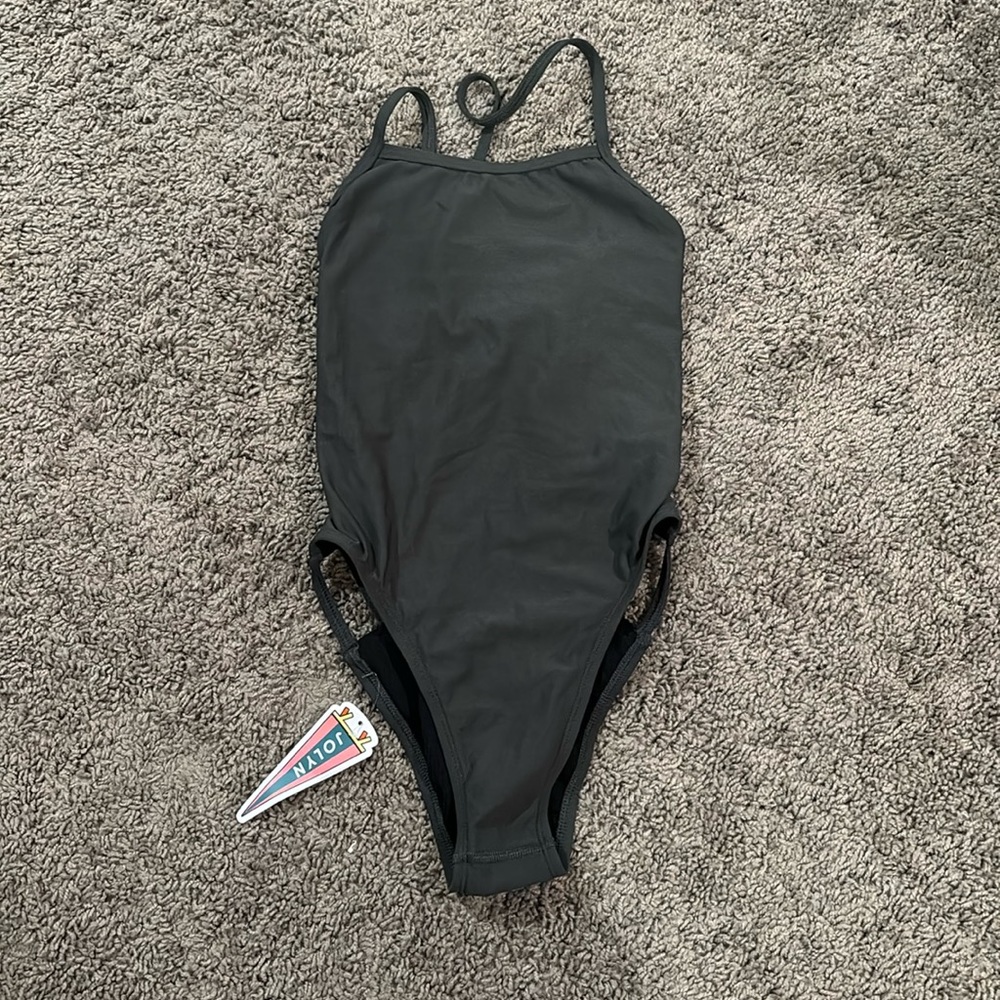 Jolyn Nico3 Tie Back